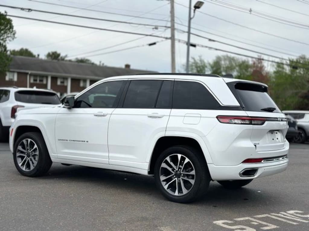 Used 2024 Jeep Grand Cherokee Overland SUV