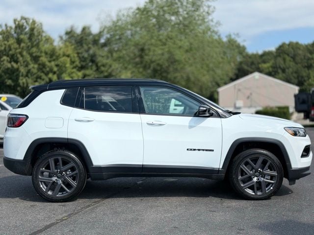 2025 Jeep Compass Limited - Photo 7