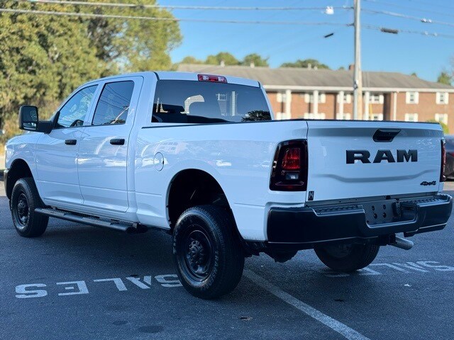 2025 Ram 2500 Tradesman photo 3