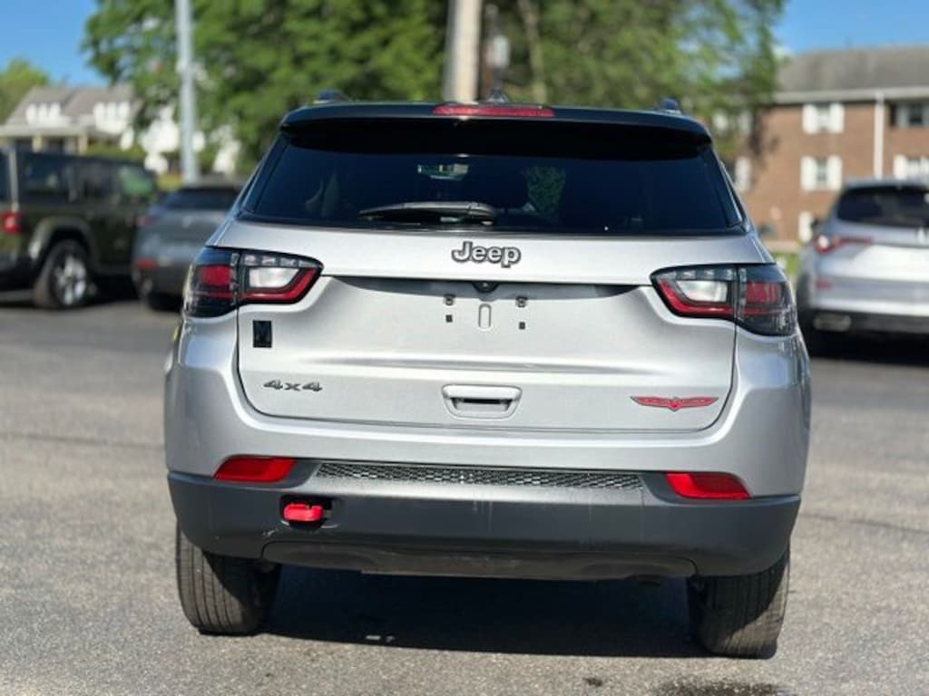 Used 2022 Jeep Compass Trailhawk SUV