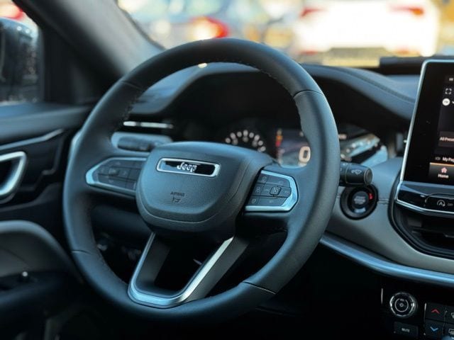 2026 Jeep Compass Limited - Photo 12