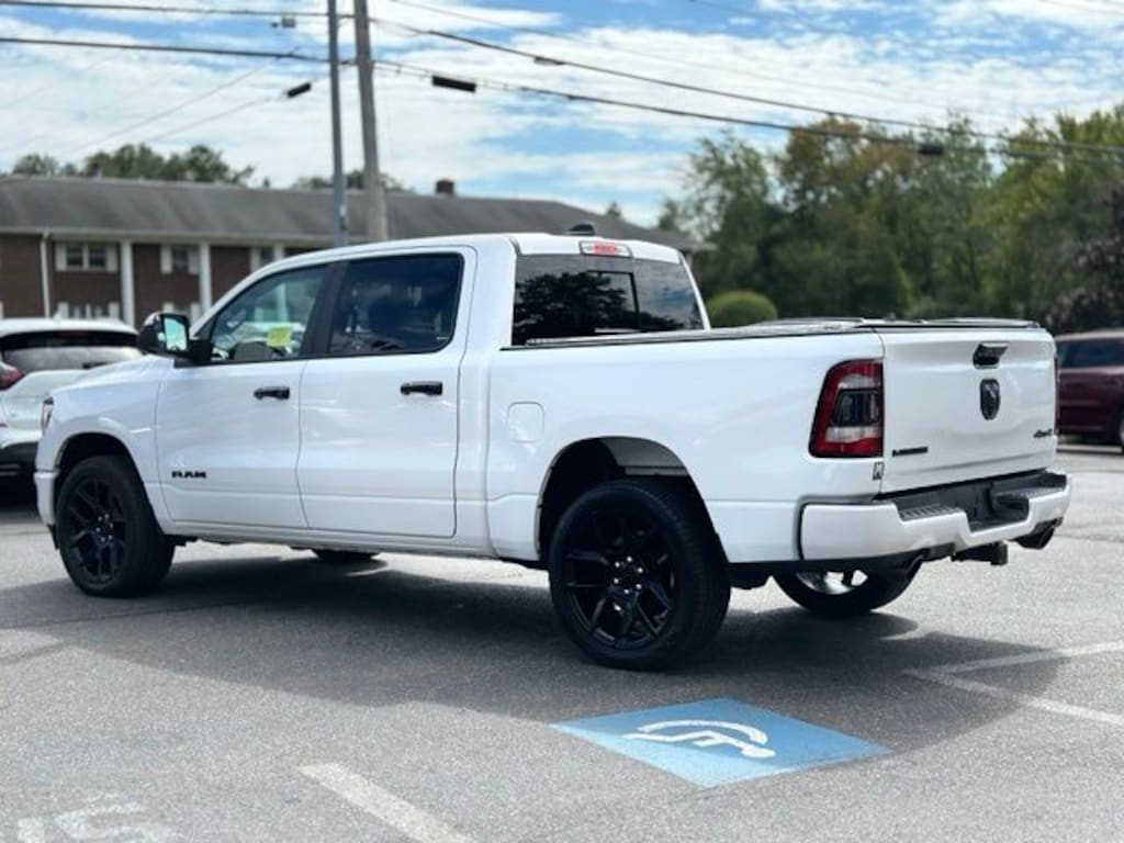 Used 2024 Ram 1500 Laramie w/ Panoramic Moonroof Truck