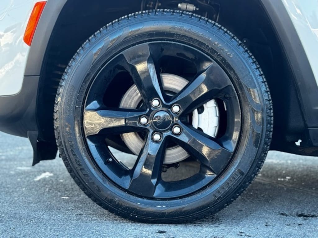 Used 2023 Jeep Grand Cherokee Limited SUV