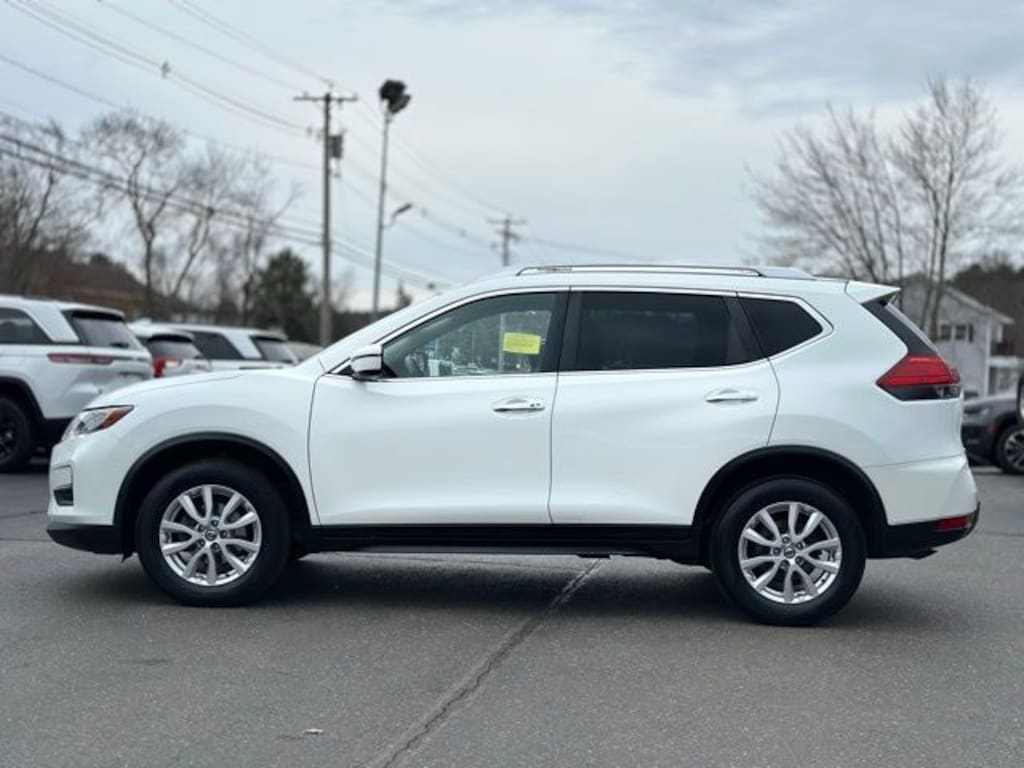 Used 2017 Nissan Rogue SV SUV