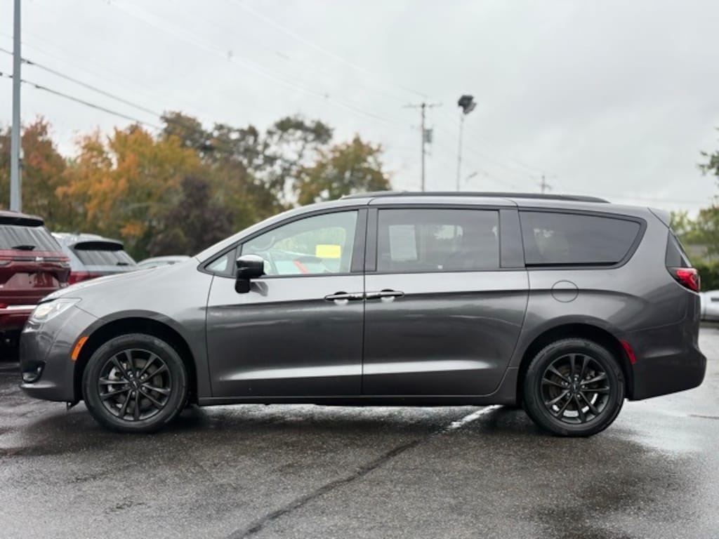 Used 2020 Chrysler Pacifica Launch Edition Minivan/Van