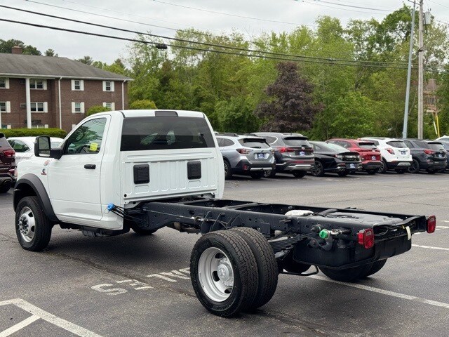 2024 Ram 5500 Tradesman photo 4