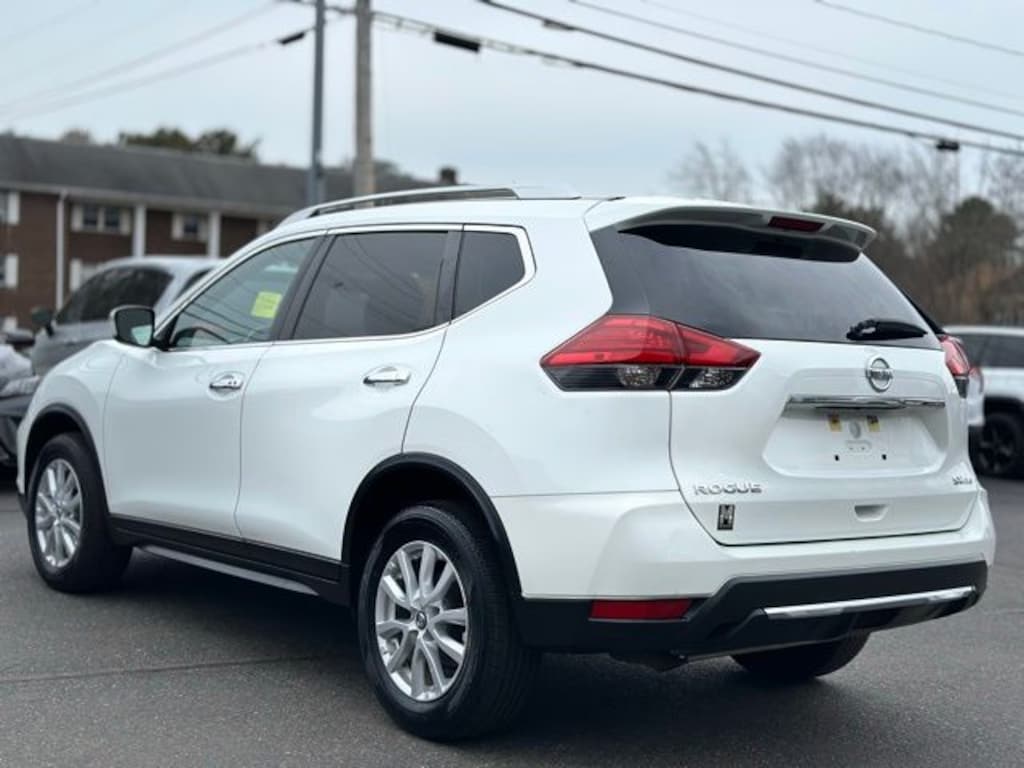 Used 2017 Nissan Rogue SV SUV