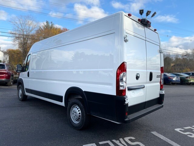 2026 Ram ProMaster 3500 Cargo Van photo 3