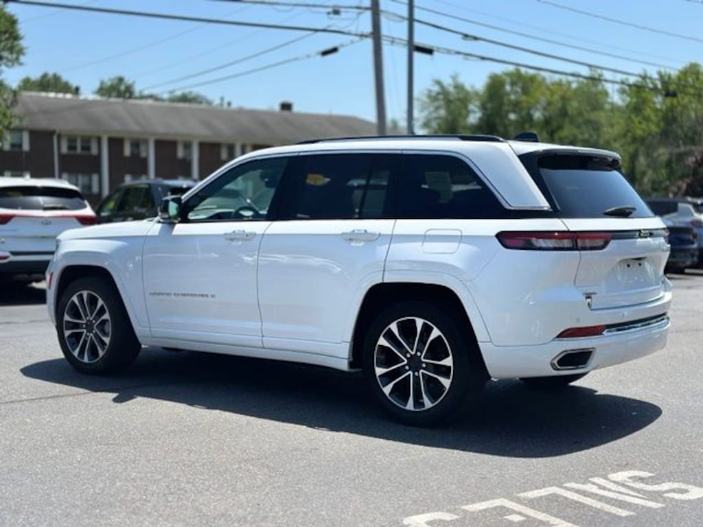 Used 2023 Jeep Grand Cherokee Overland w/ Luxury Tech Group SUV