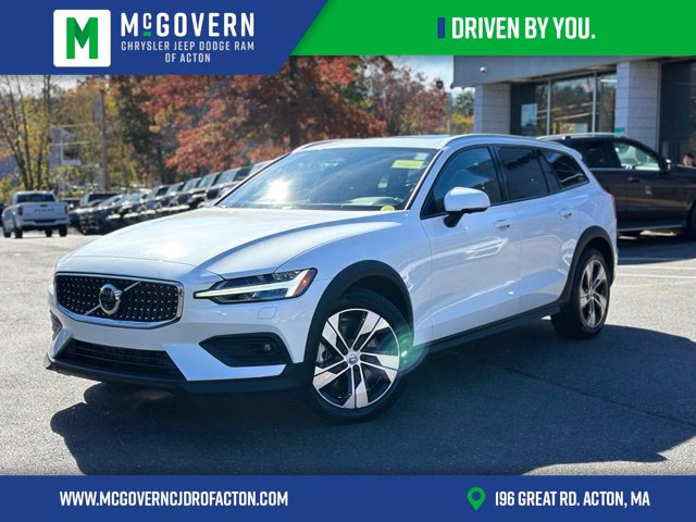 2024 Volvo V60 Cross Country