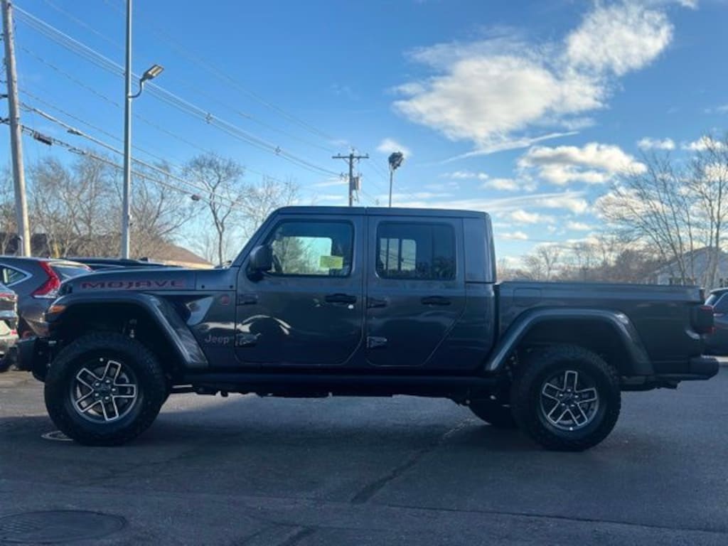 New 2026 Jeep Gladiator Mojave Pickup