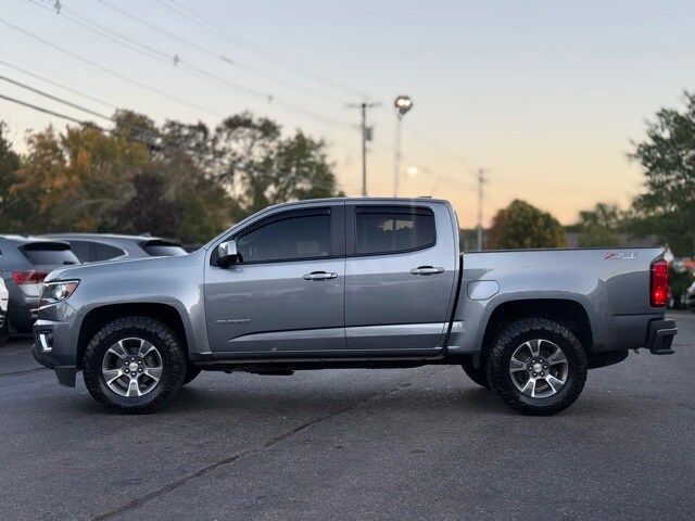 2020 Chevrolet Colorado Z71 photo 2