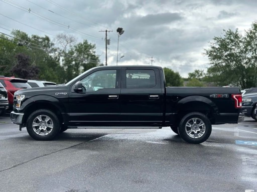 Used 2017 Ford F-150 XLT Truck