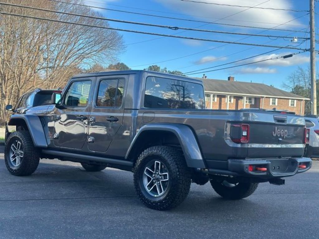 New 2026 Jeep Gladiator Mojave Pickup