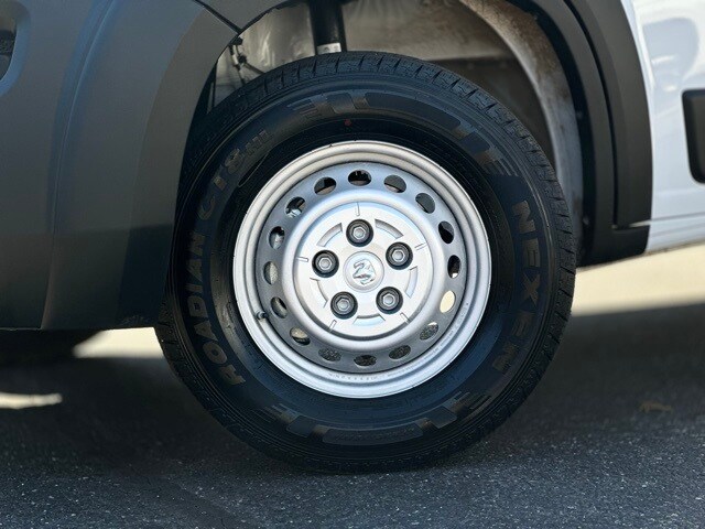 2025 Ram ProMaster 2500 photo 2