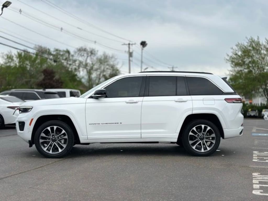 Used 2024 Jeep Grand Cherokee Overland SUV