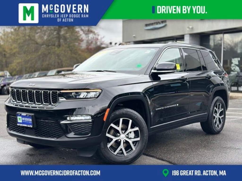 Used 2023 Jeep Grand Cherokee Limited w/ Panoramic Sunroof SUV