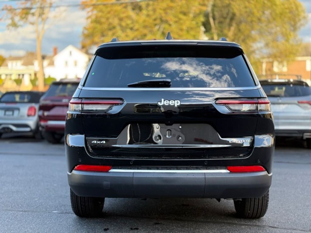 New 2025 Jeep Grand Cherokee L Limited Sport Utility
