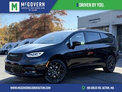 2026 Chrysler Pacifica Limited Passenger Van