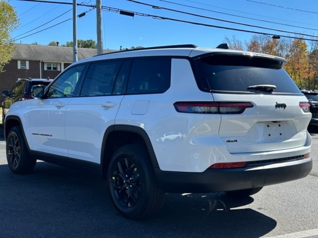 New 2025 Jeep Grand Cherokee L Altitude X Sport Utility