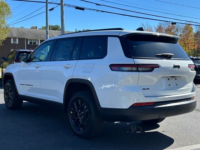 2025 Jeep Grand Cherokee Altitude X photo 3