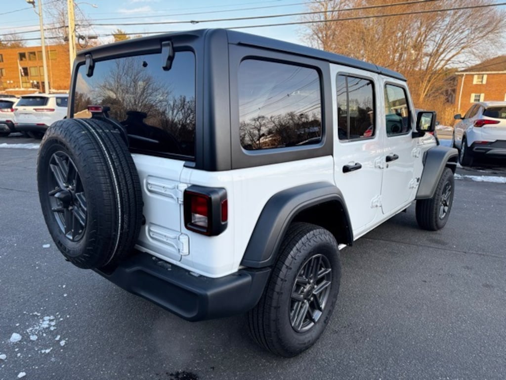 Used 2025 Jeep Wrangler Sport S SUV