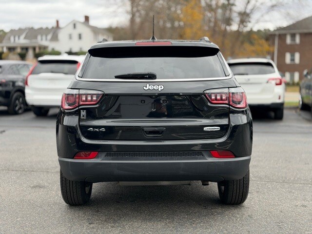 2019 Jeep Compass Latitude photo 3