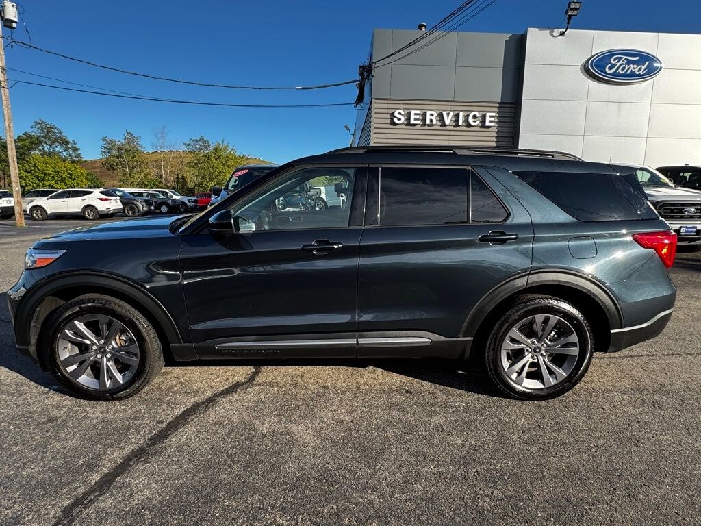 Used 2024 Ford Explorer XLT SUV