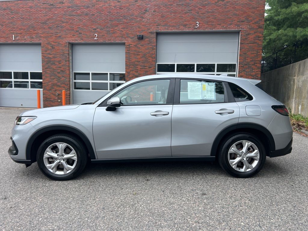 2023 Honda HR-V LX photo 2