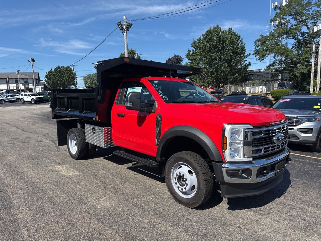 2025 Ford F-550 XL photo 2
