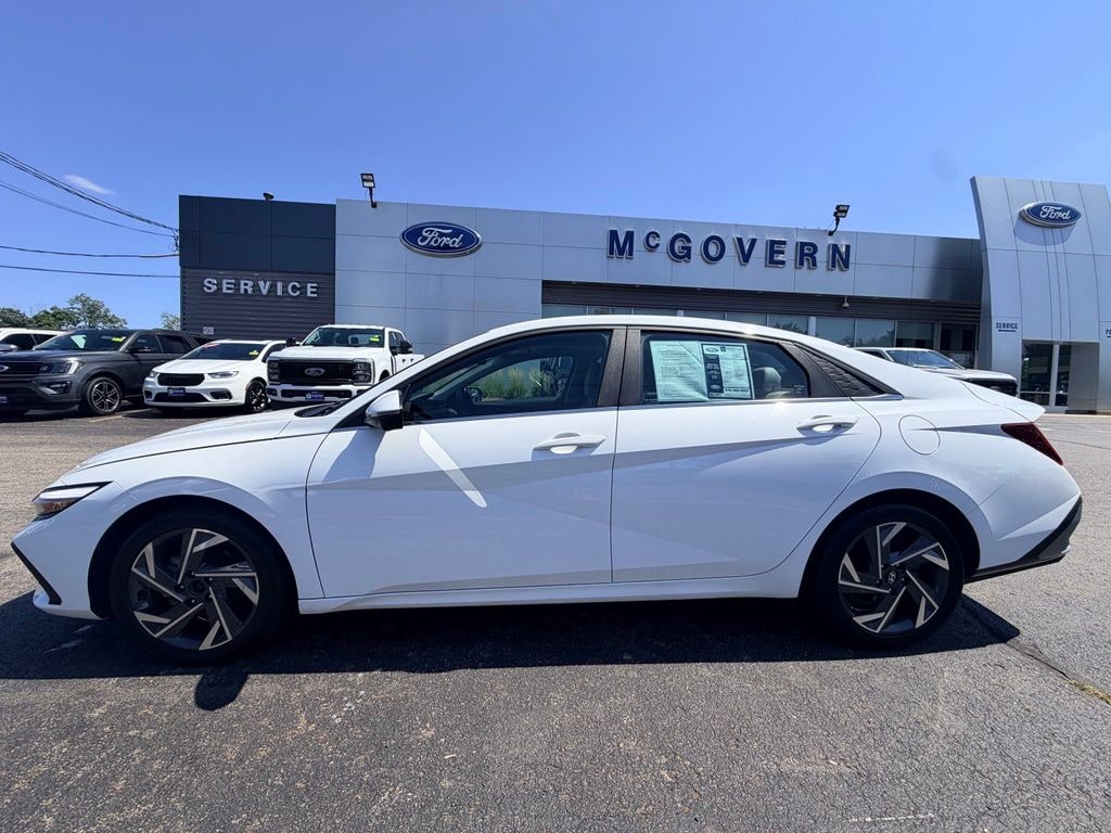 Used 2024 Hyundai Elantra Limited Sedan