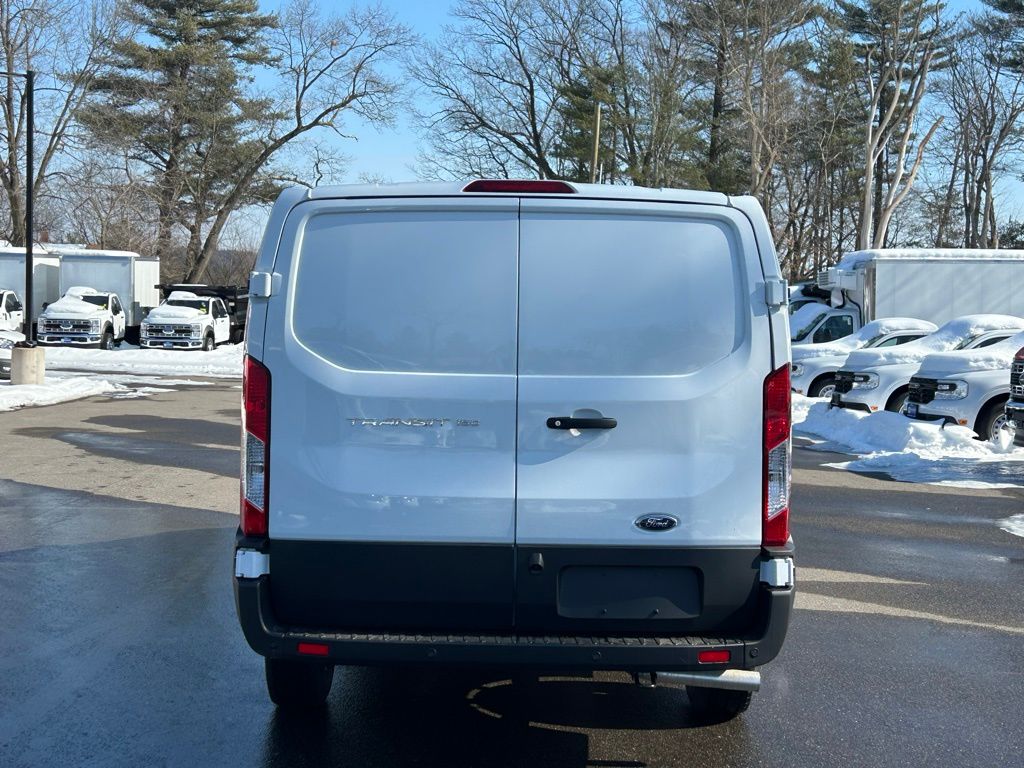 2025 Ford Transit photo 3