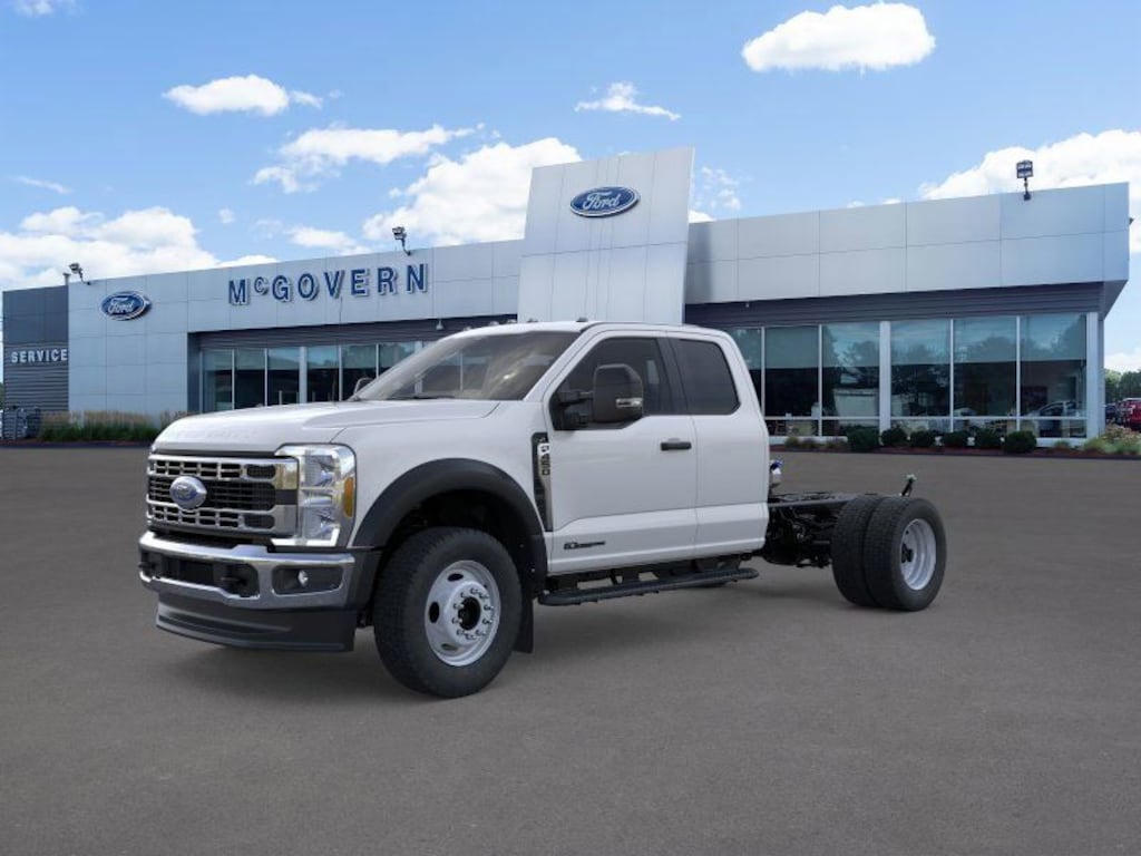 New 2026 Ford F-450SD XL Super Cab Reading Utility Body Chassis