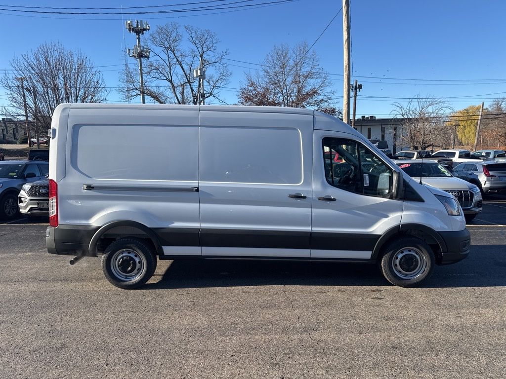 2026 Ford Transit photo 3