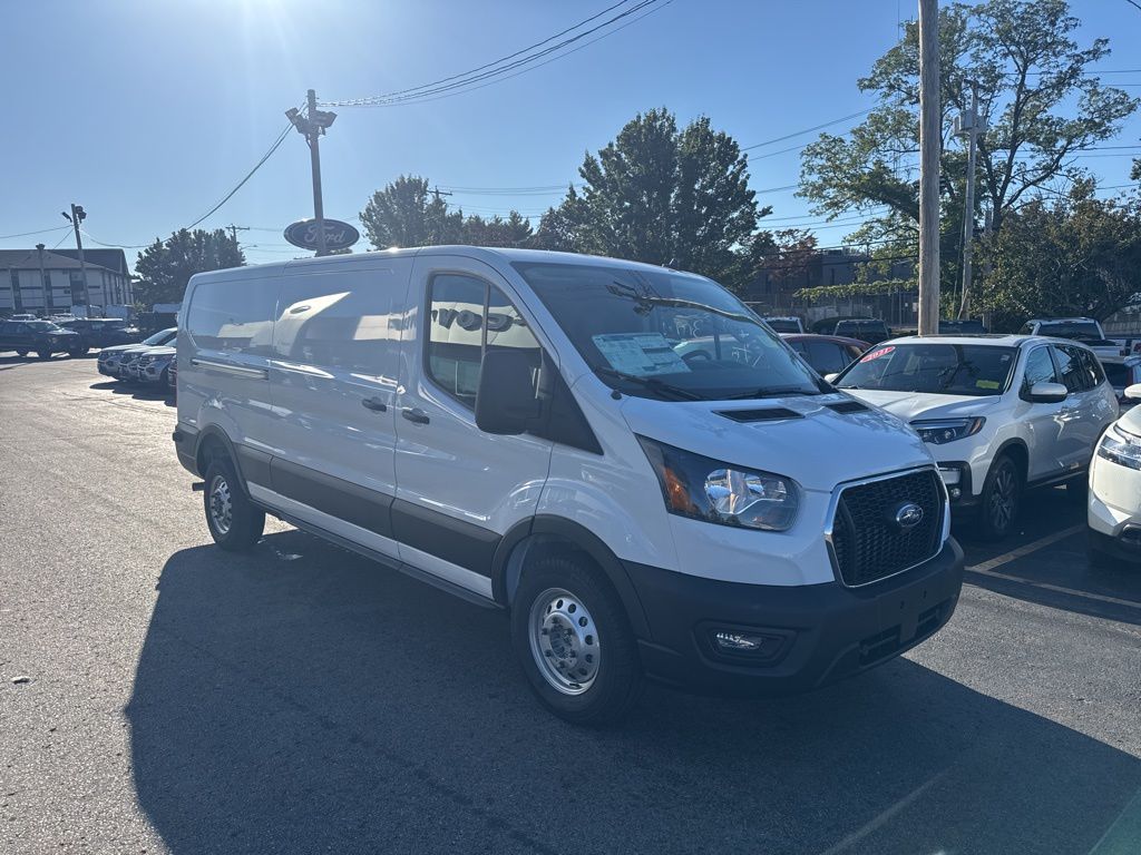 2025 Ford Transit photo 3