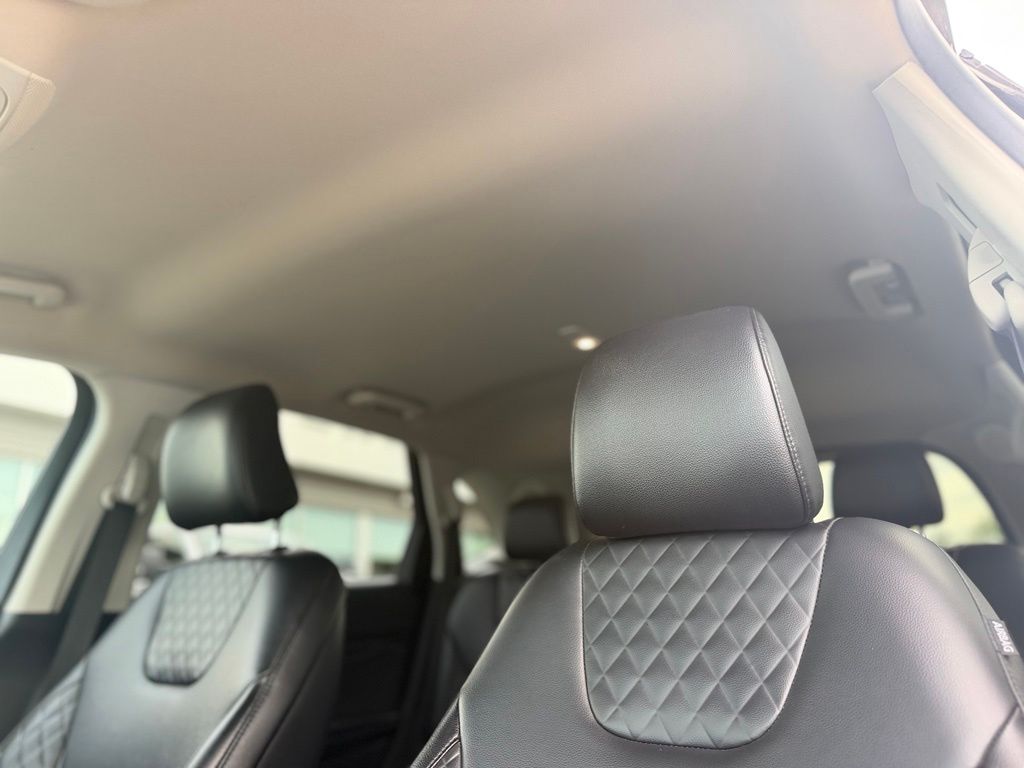 2023 Ford Edge Titanium - Photo 17