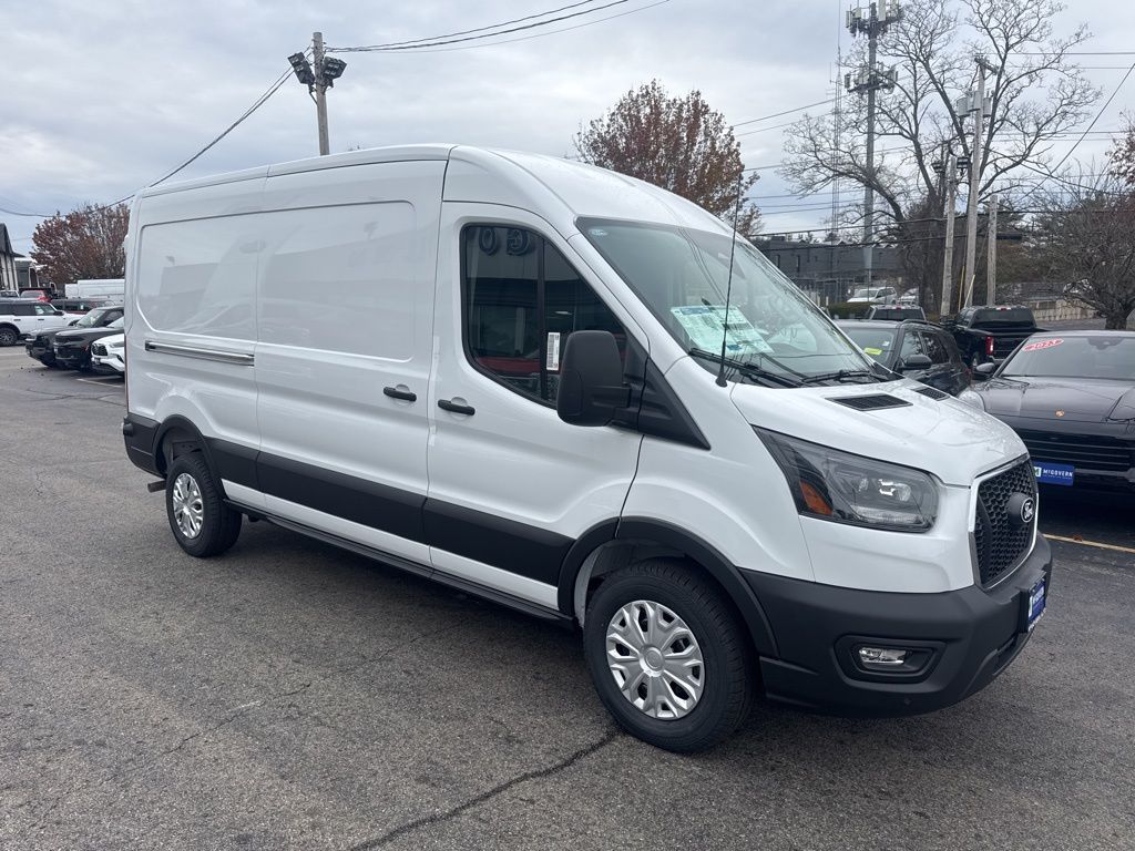 2026 Ford Transit photo 3