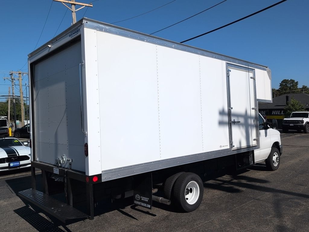New 2027 Ford E-450SD Base Cab/Chassis