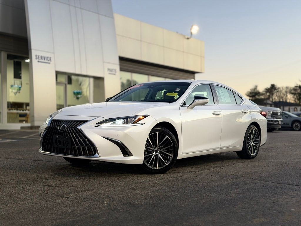 Used 2025 Lexus ES 350 Sedan