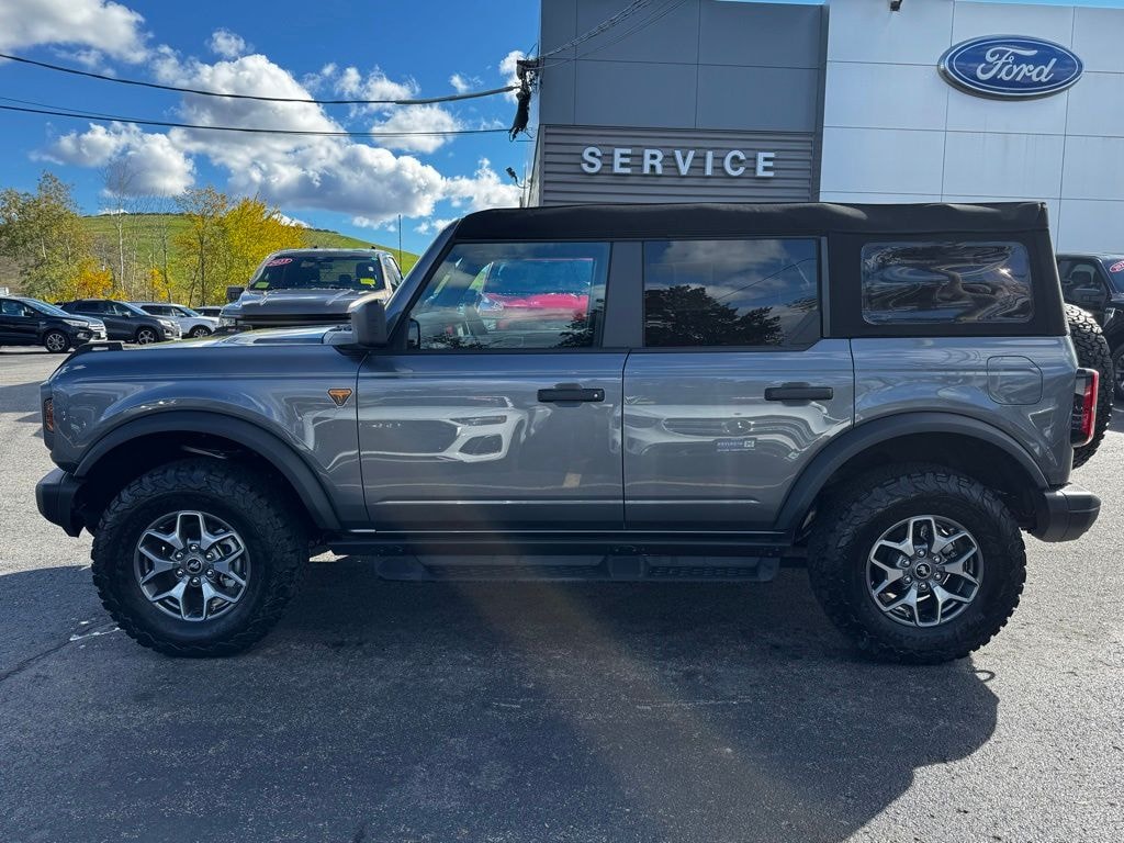 Used 2025 Ford Bronco Badlands SUV
