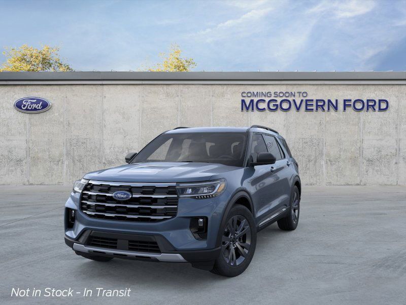 2025 Ford Explorer photo 3