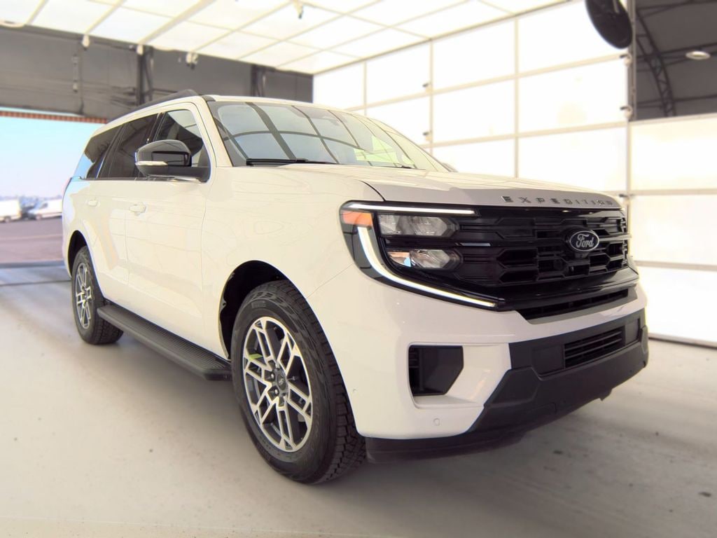 Used 2025 Ford Expedition Active SUV