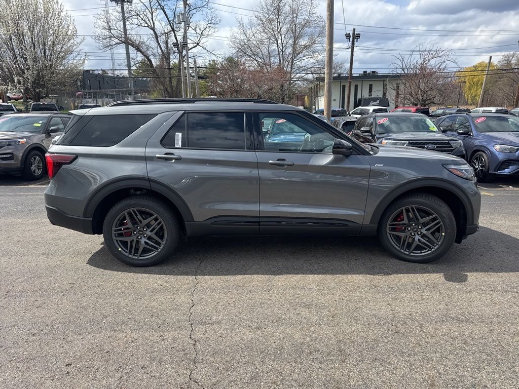 New 2026 Ford Explorer ST-Line SUV