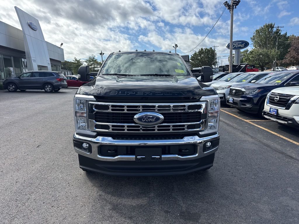2026 Ford F-250 XLT photo 2
