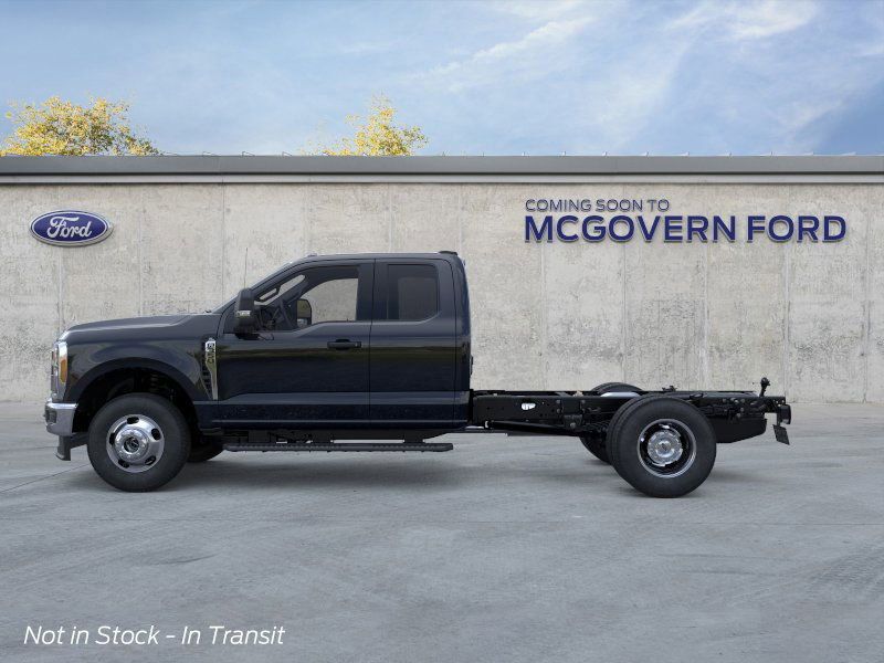 2026 Ford F-350 photo 4