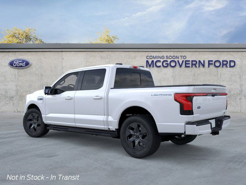 2025 Ford F-150 Lightning Lariat photo 5