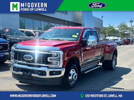 2023 Ford F-350SD Lariat Diesel Truck