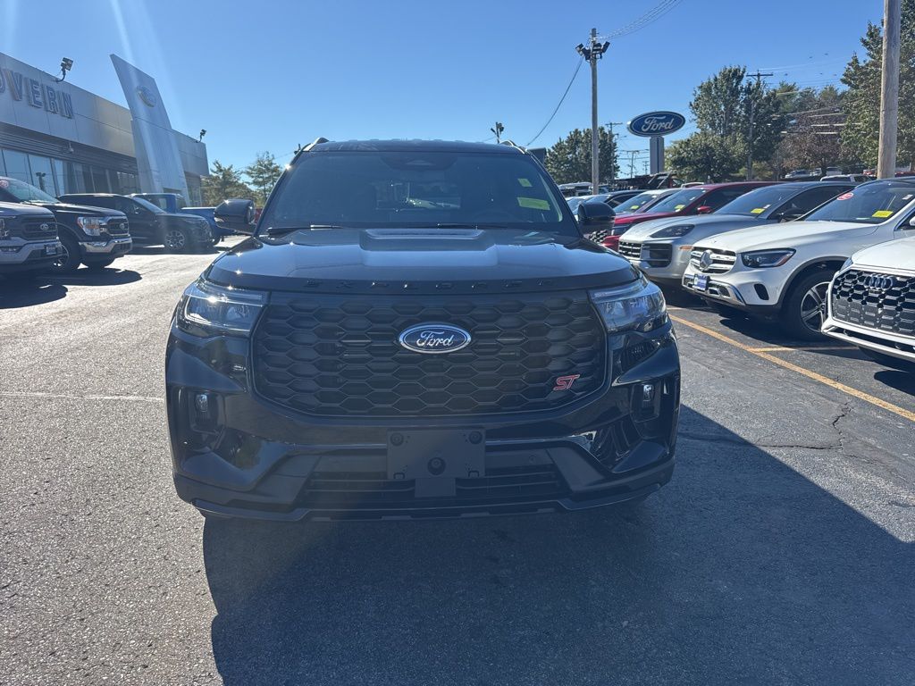 2026 Ford Explorer ST photo 2