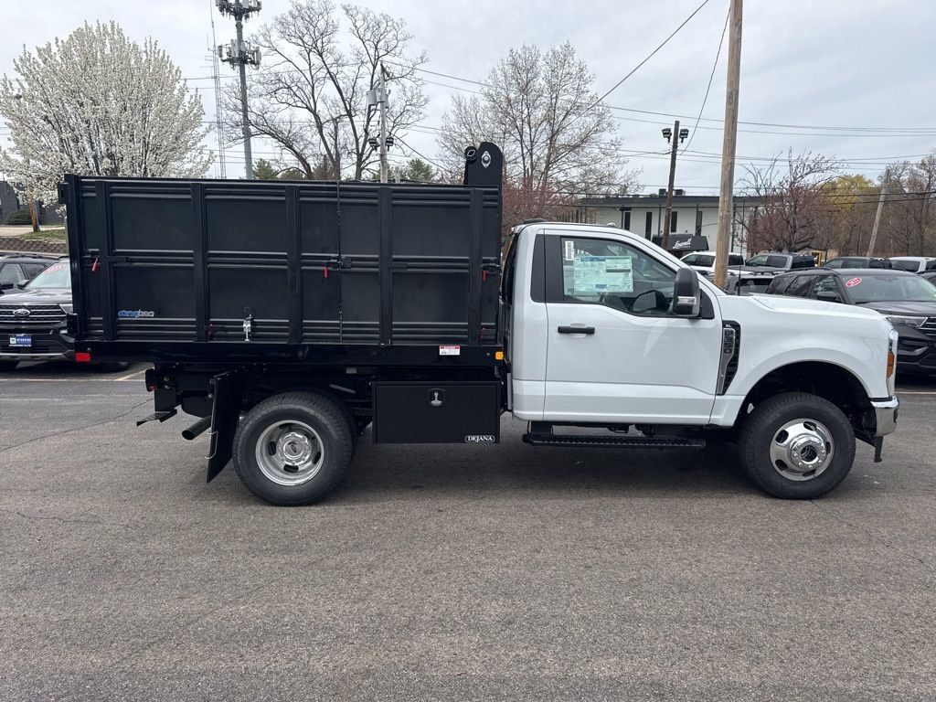 New 2026 Ford F-350SD Removable Sides Chassis