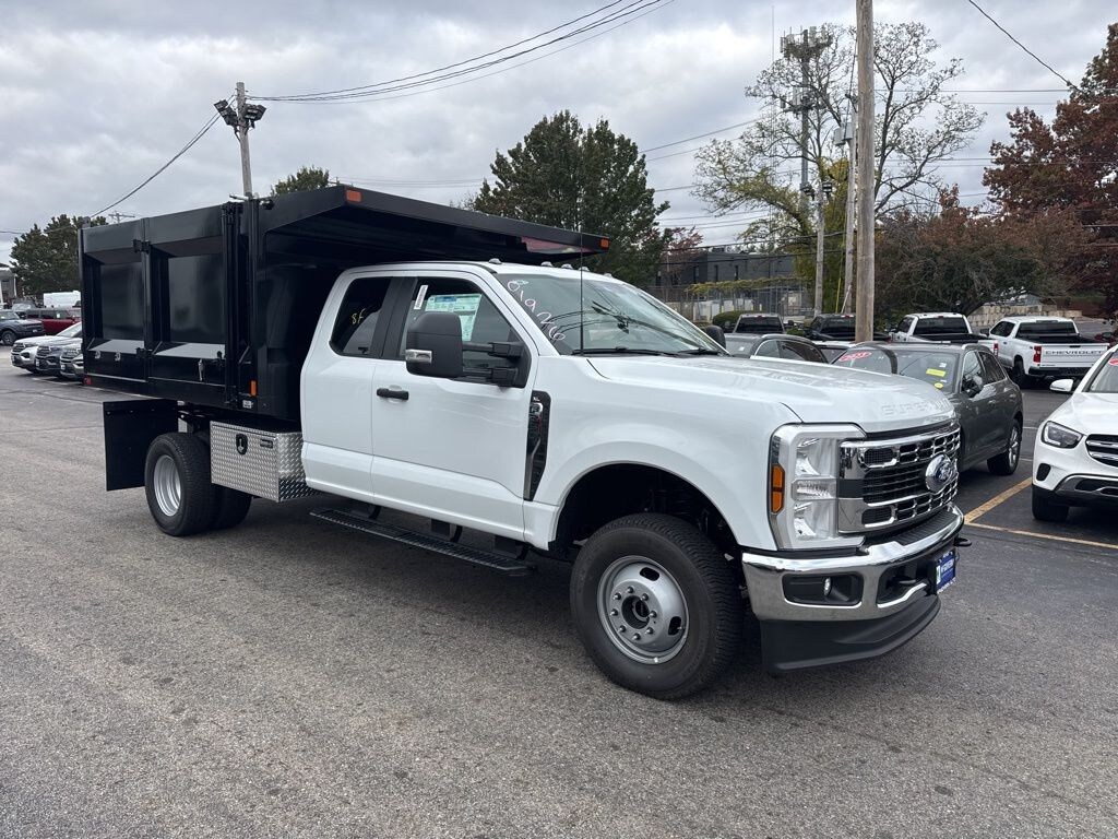 New 2026 Ford F-350 XL Chassis